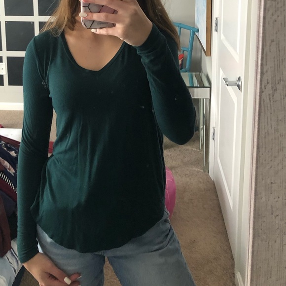 V-neck turquoise long-sleeve t-shirt - Picture 2 of 2